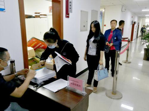 成人高考考生视频,成人高考考生备考生活全景